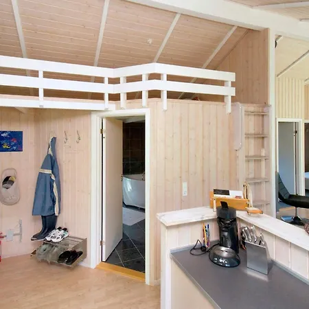 6 Person In Skibby-by Traum * Skibby